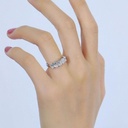 FLSDSDScreenshot 2021-11-18 at 14-58-54 doveggs-moissanite-ring-14k-white-gold-3ctw-4x6mm-oval-moissanite-half-eternity-wedding-b[...]_513_513 (2).jpg