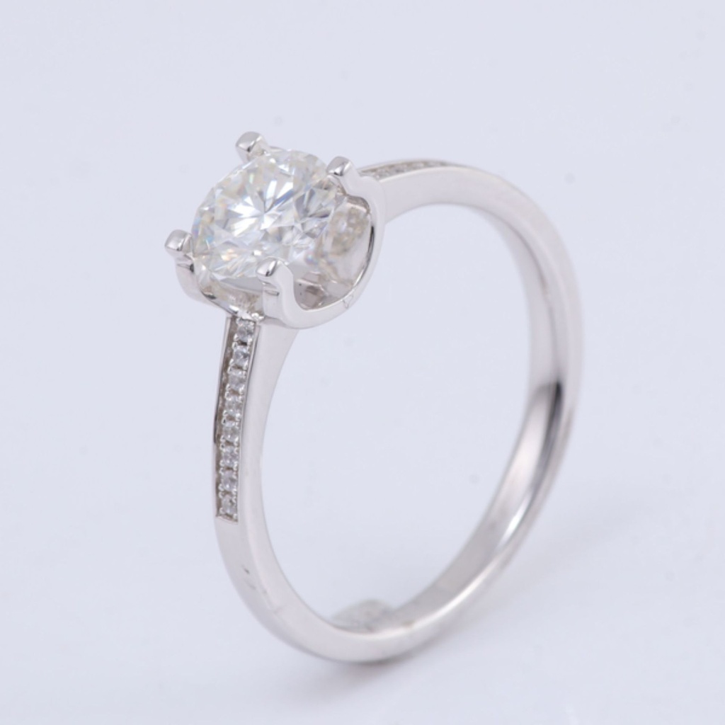 Round Moissanite Diamond Women Ring