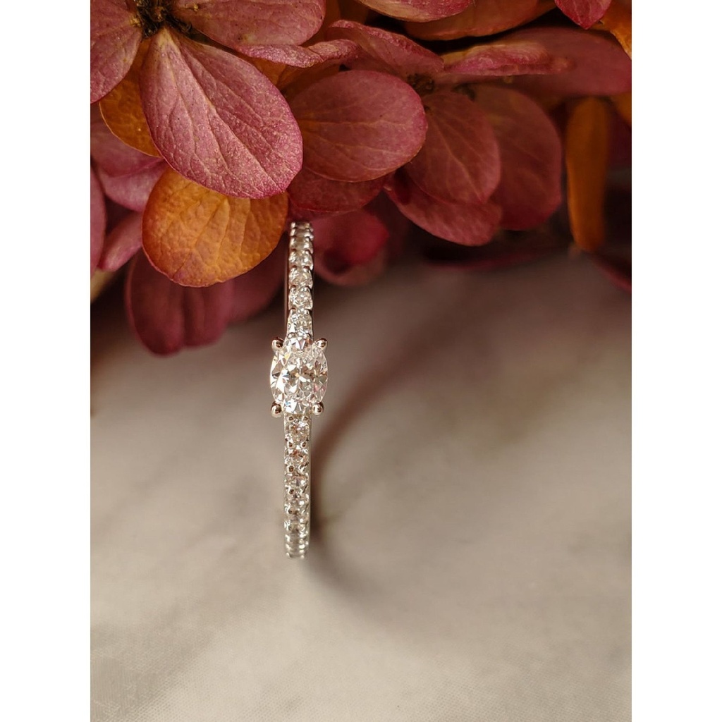 Oval Cut Stone Engagement Ring for Her