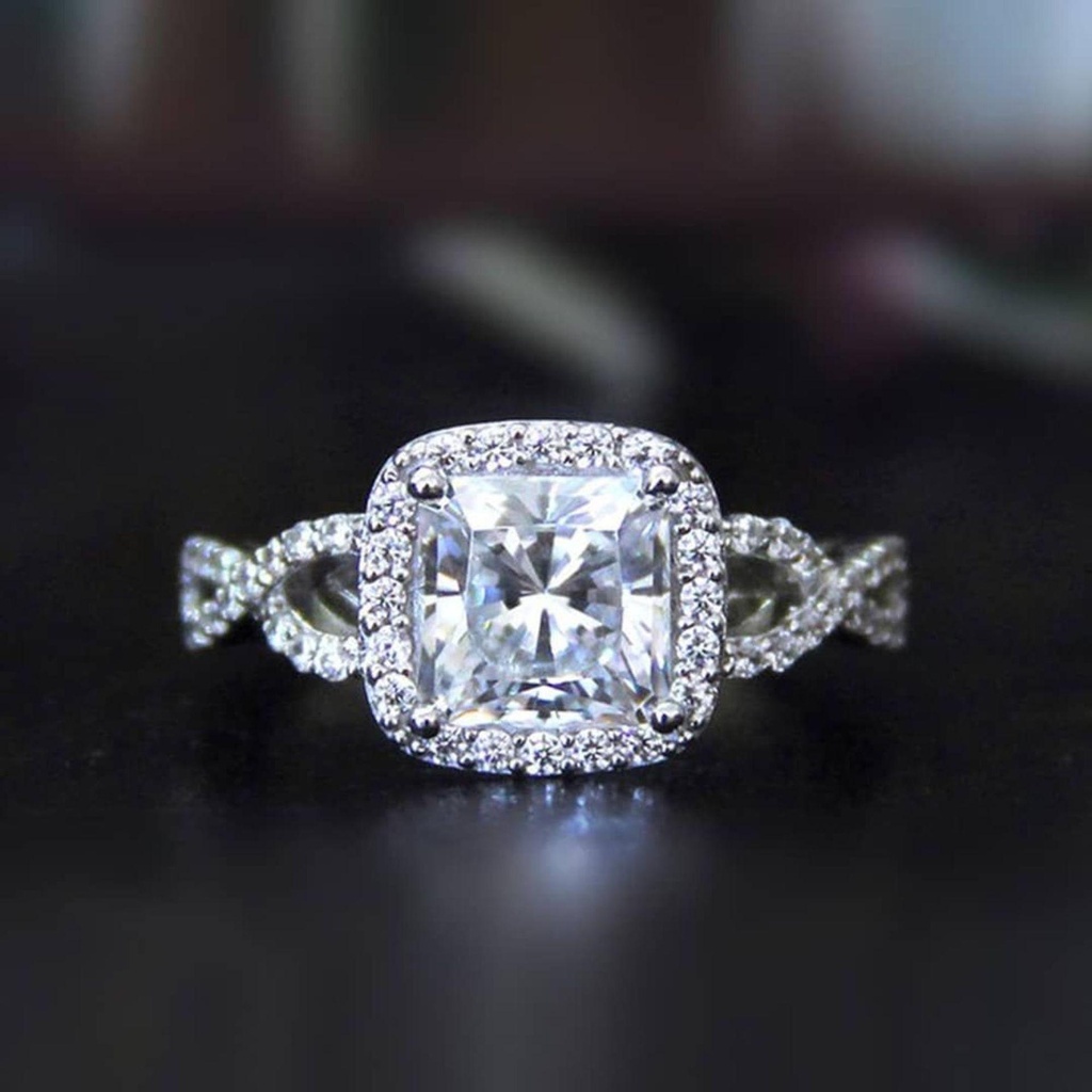 Princess Diamond Engagement Ring for Women