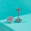 Heart Shape Stud Earring Diamond 