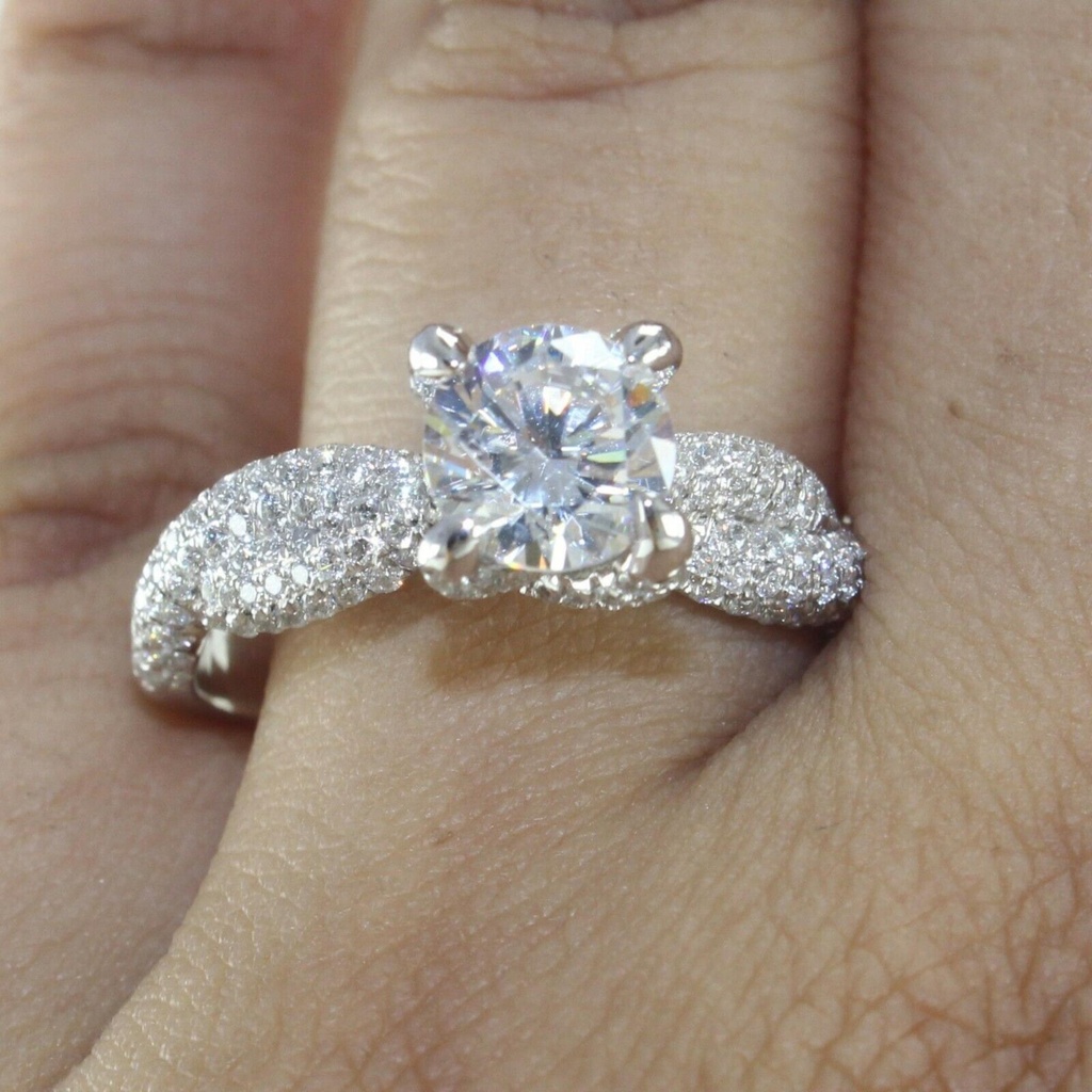 Round Diamond  Engagement Ring for Women