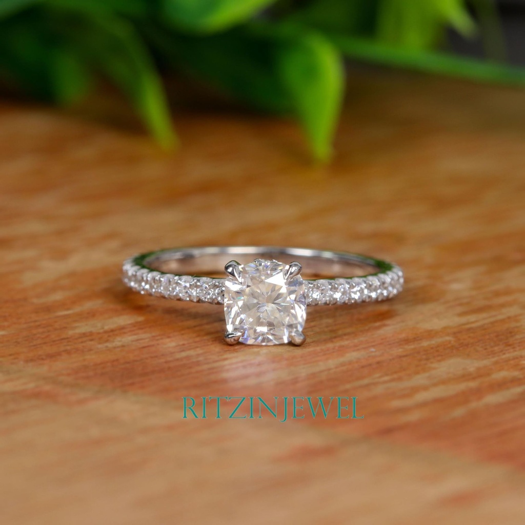 Cushion Diamond Engagement Ring for Women