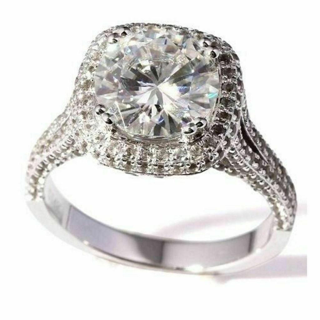Cushion Shape Round Diamond Engagement Ring for Women