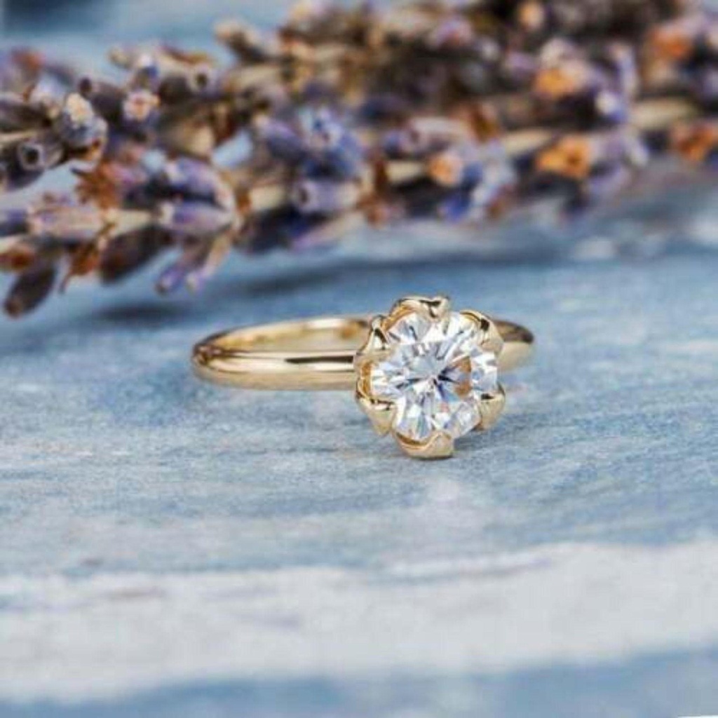  Round Engagement Ring for Women