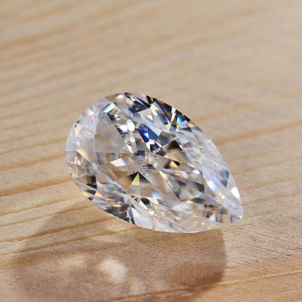 Loose Moissanite White Clean Pear Cut 18.00 x 13.00 MM