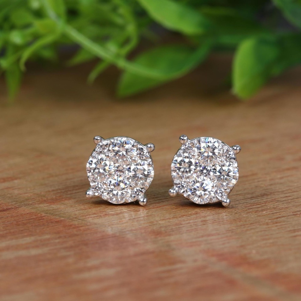 Round Cut  Solitaire Stud Earring For Women