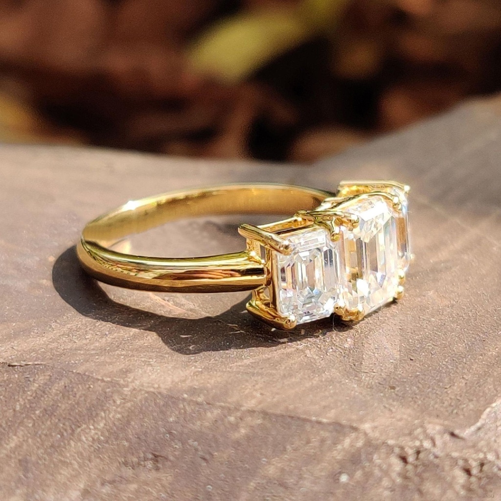 Emerald Cut Diamond 3 Stone Engagement Ring for Women