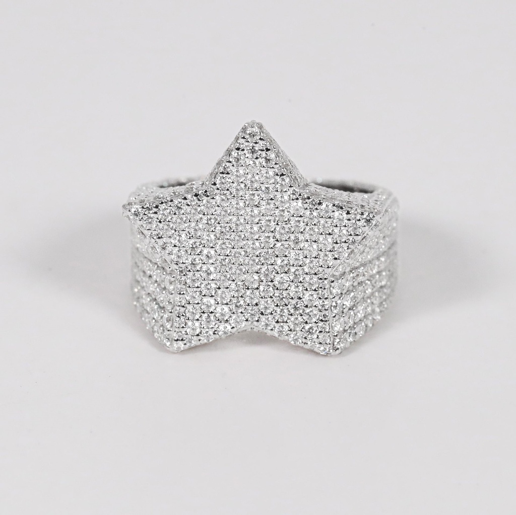 Meticulously crafted this star shaped 14 kt white gold lab grown diamond hip hp ring with VVS clarity diamonds