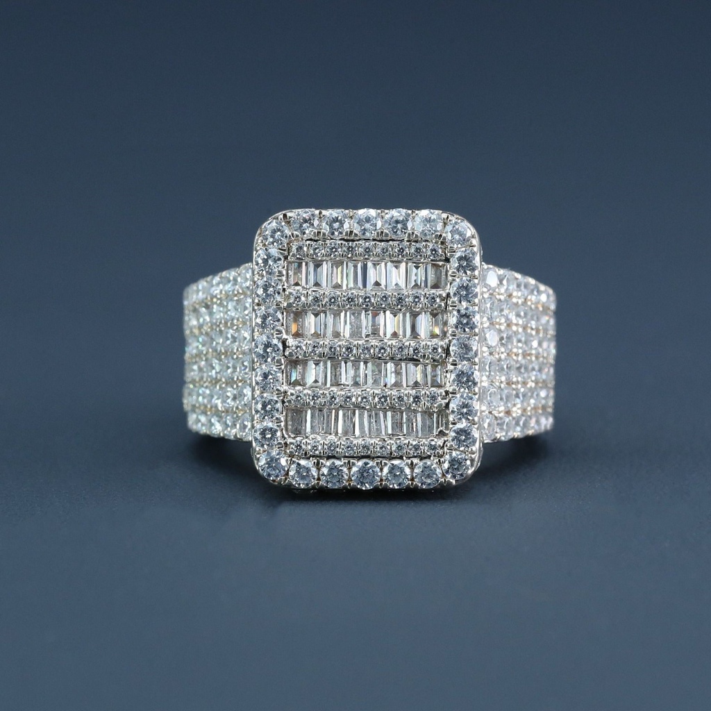 Luxury collection of Hip Hop Diamond Ring Iced Out For Men's in 14 kt white gold lab grown diamond