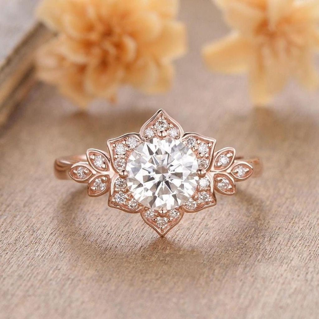 Round Cut Diamond Unique Style Floral Engagement Ring for Women