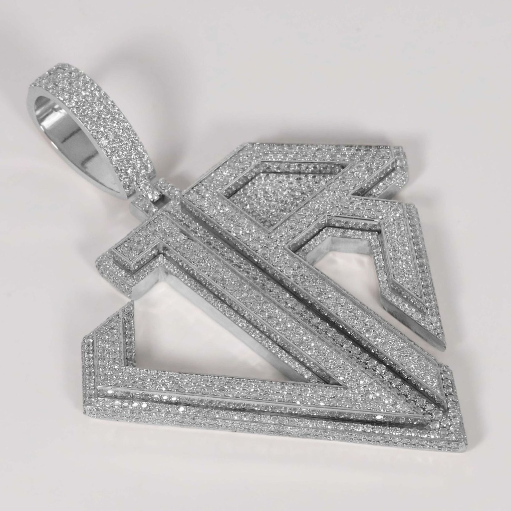 Exclusively unique designed 14 KT white gold lavish diamond pendant with VVS clarity for unisex