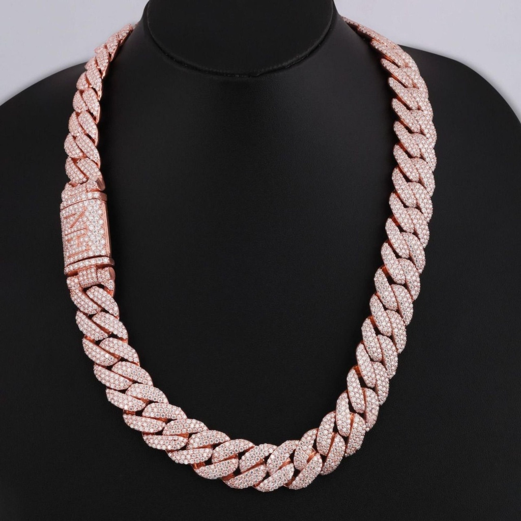 22 inch 18 mm cuban chain crafted in 14 kt gold moissanite diamonds with vvs clarity fashion accessory game