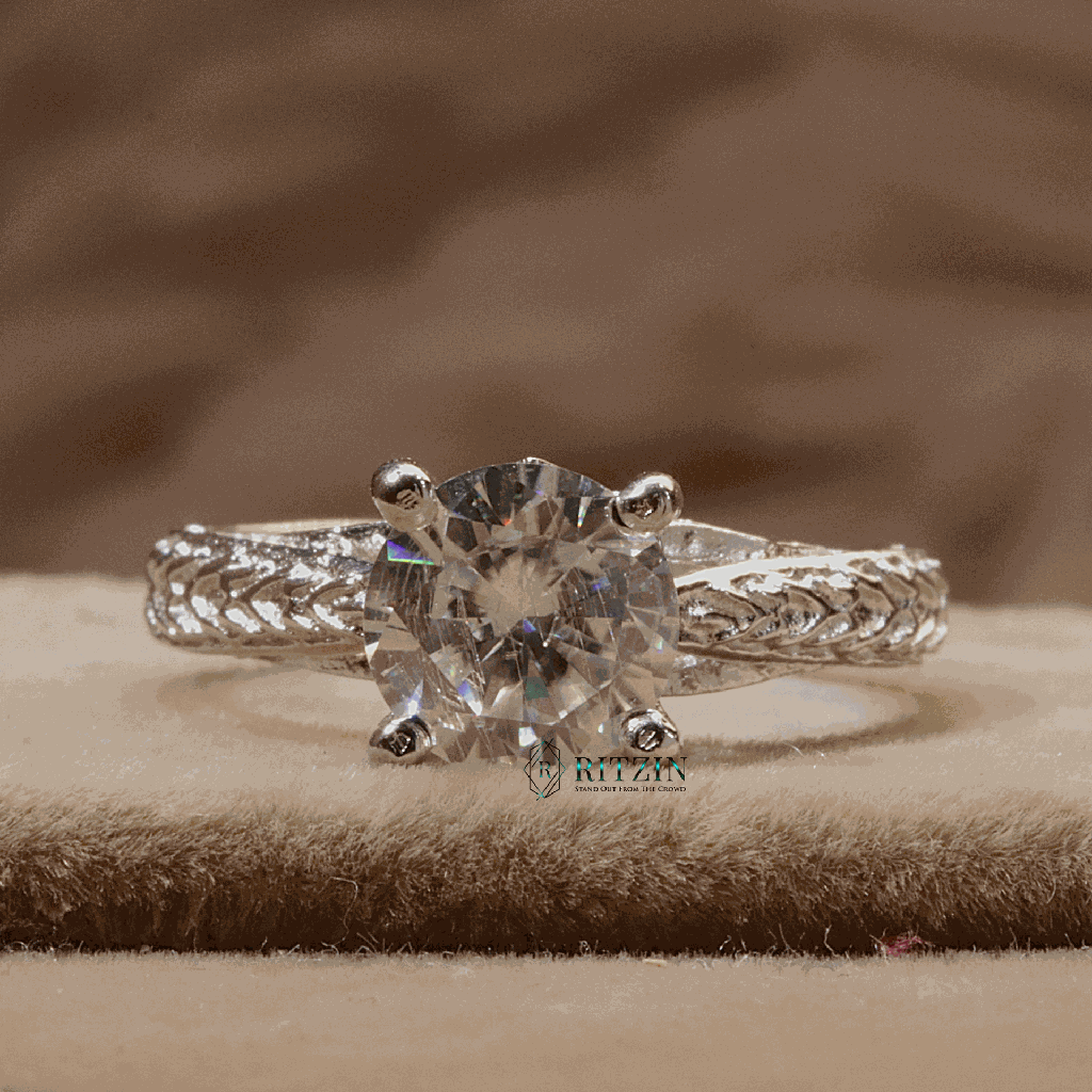 Round Cut Diamond Solitaire Engagement Ring For Women