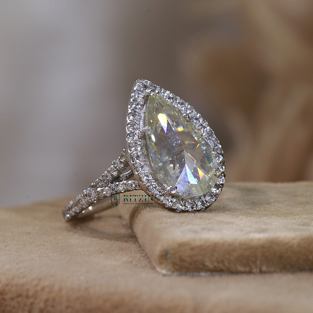 4 CT Off White Pear And Round Cut Diamond Solitaire With Accent Style Prong Set Wedding Ring