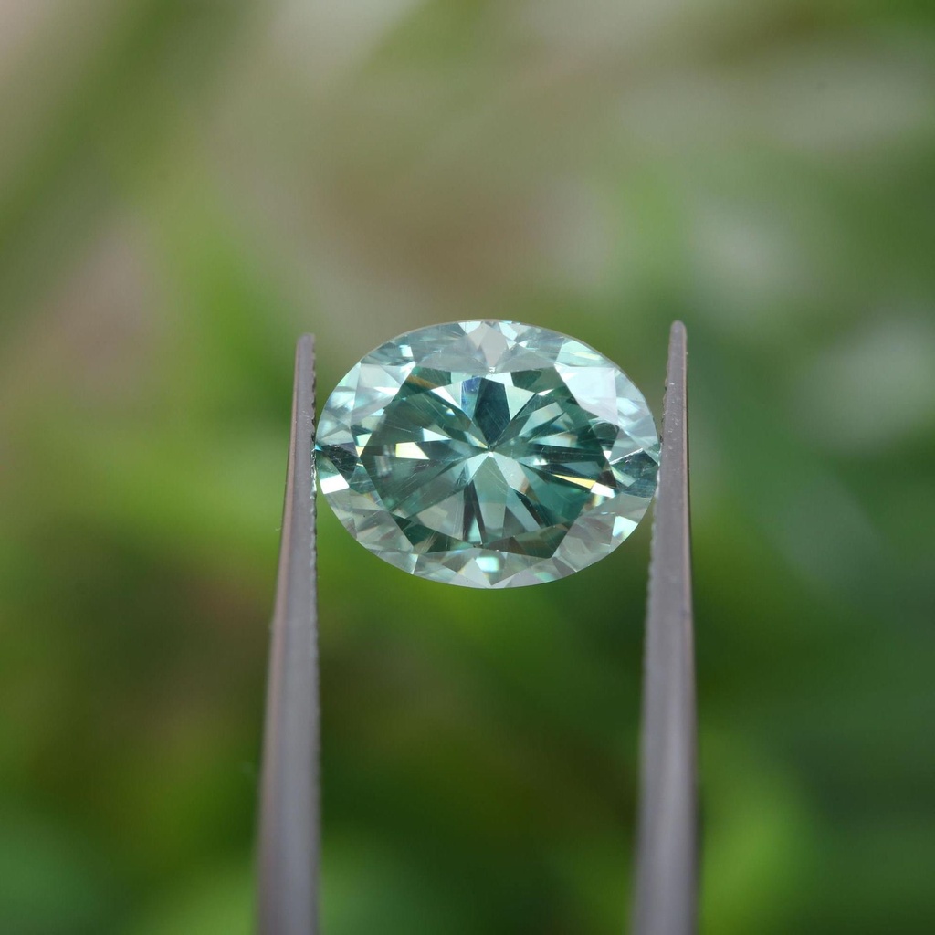 Loose Moissanite Green Clean Oval Cut 8.00 x 6.00 MM