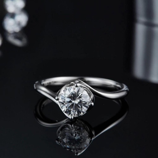 Round Cut Twisted Engagement Ring For Women