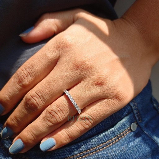 Round Band Engagement Ring For Women