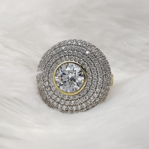 Round Cut Stone Halo Engagement Ring for Women