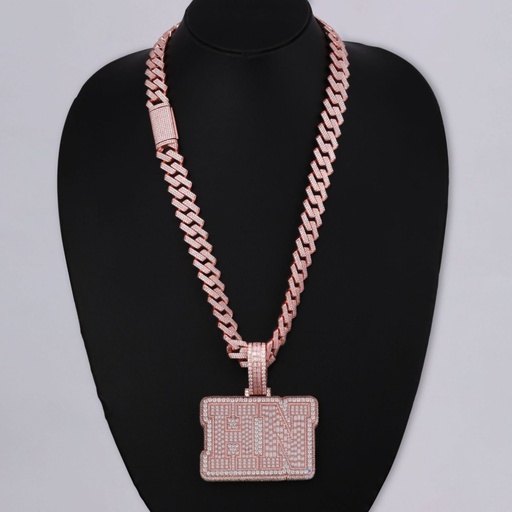 Chain pendant 14 kt gold lab grown diamonds with VVS clarity custom jewelry designs and letters