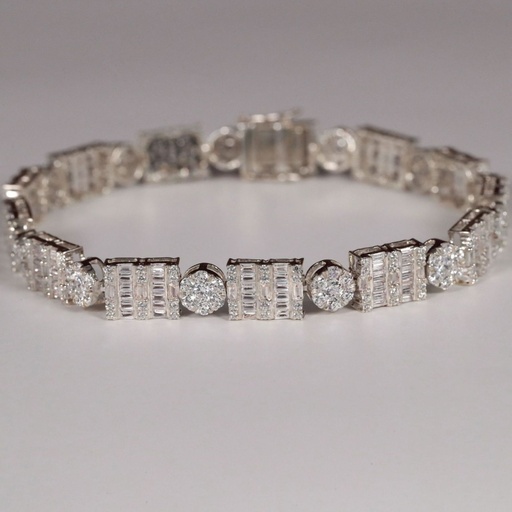 Chic 14kt lab grown diamond Hip Hop bracelet for men and women IGI Certified with VVS clarity