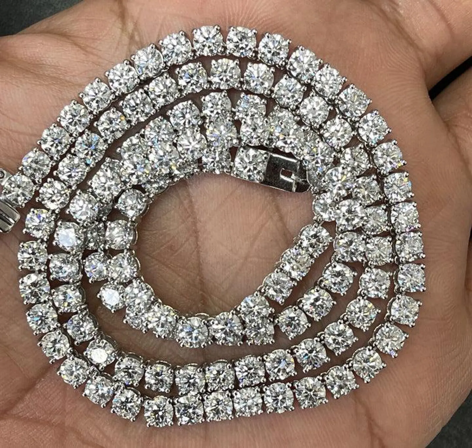 Round Cut Diamon Tennis Chain For Women Excellent Style