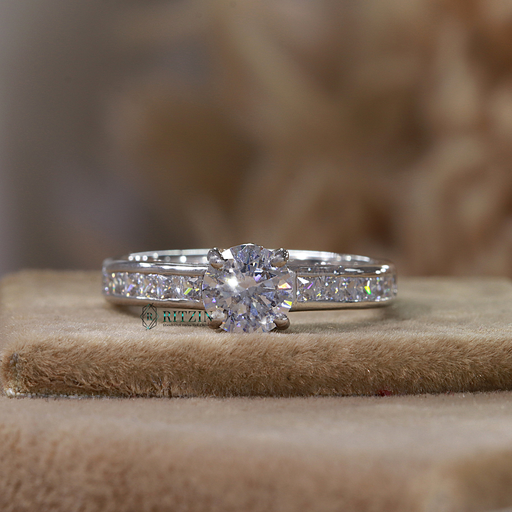1 CT Round And Princess Cut Diamond Solitaire With Accent Channel Set Engagement Ring 