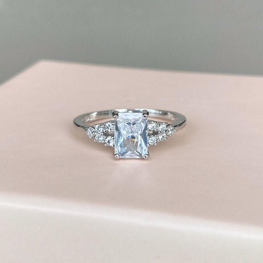 Radiant Cut Engagement Ring Gold ring Silver ring Diamond Simulant ring Promise Ring Stacking ring Moissanite Solitaire Ring Gift for her