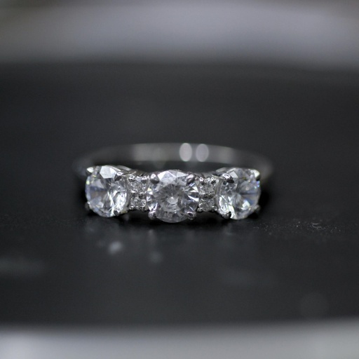 Round Cut Diamond 4 Prong Set 3 Stone Ring for Women