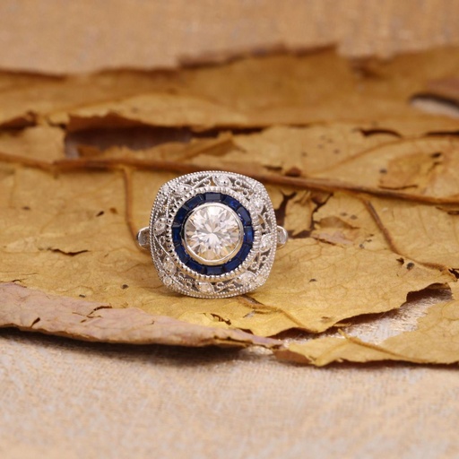 Round Diamond Unique Style Engagement Ring for Women
