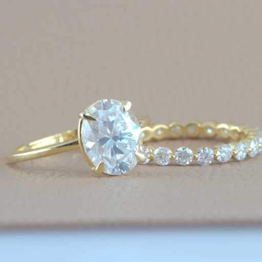 Oval Cut Diamond Unique Style Bridal Set For Women